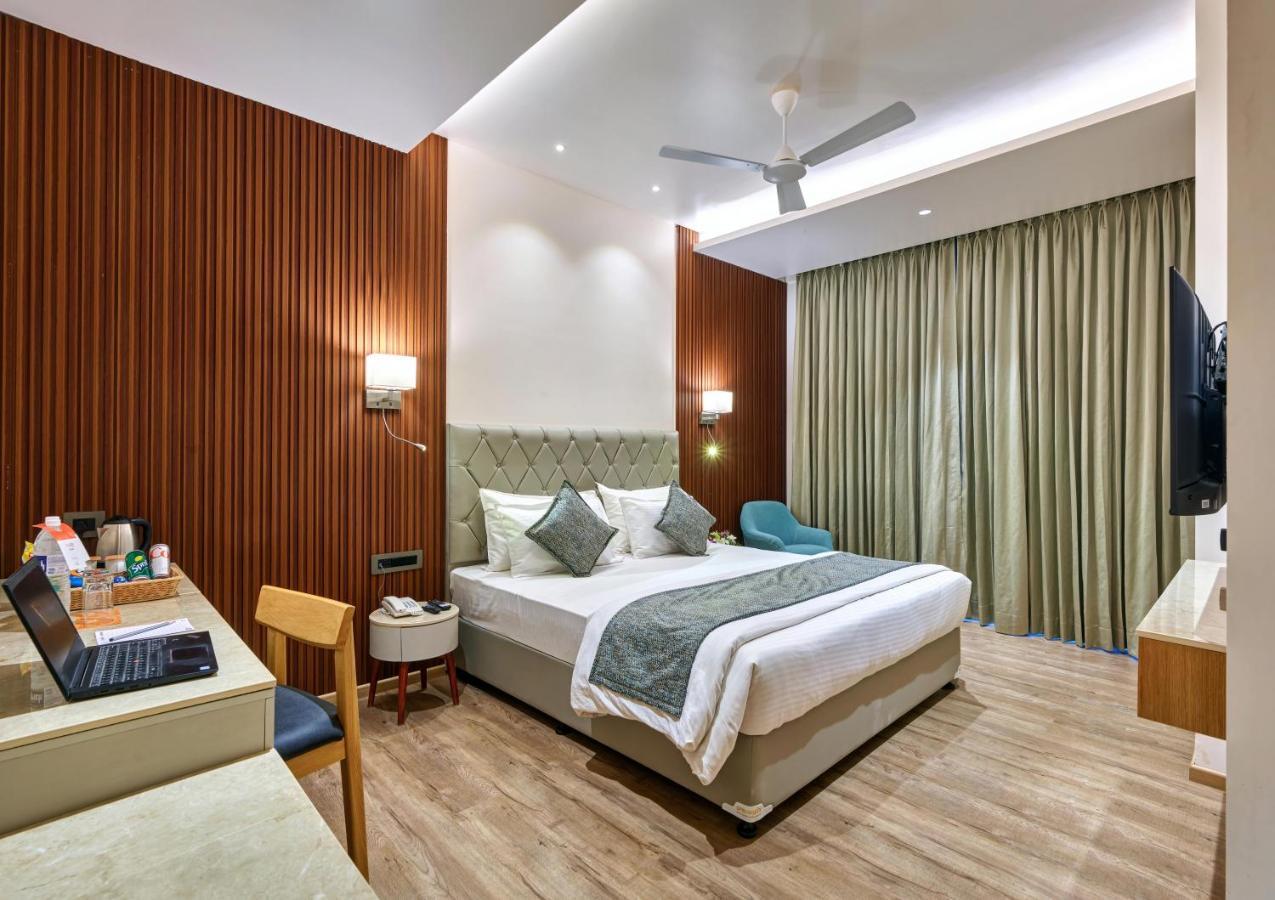 Regenta Place Raysons Kolhapur Exterior foto