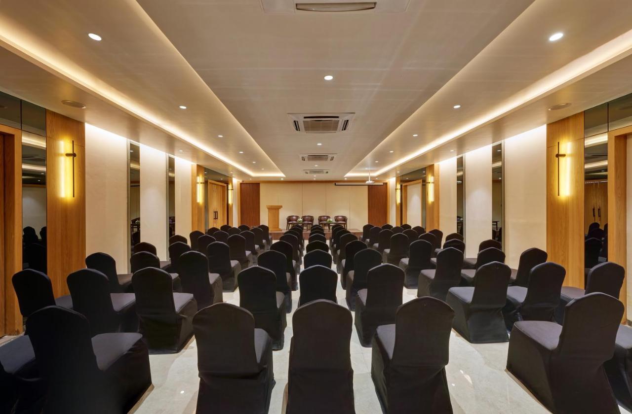 Regenta Place Raysons Kolhapur Exterior foto